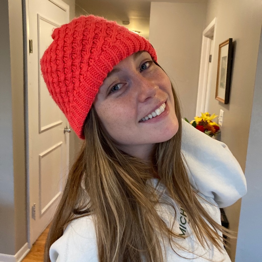 Under Armour Women’s Bright Coral Winter Beanie
